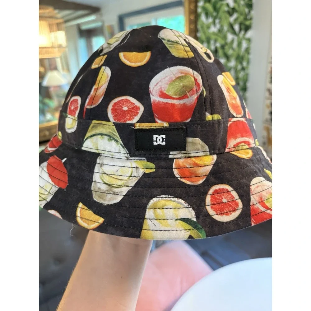 DC‎ Shoe Men's Boozinheimer Bucket S/M Hat Cap Skate Cocktails Drinks
